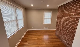 2910 N WESTMORELAND St, Arlington, VA 22213