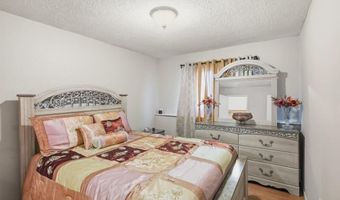 7207 Foxridge Cir #D-4, Anchorage, AK 99518
