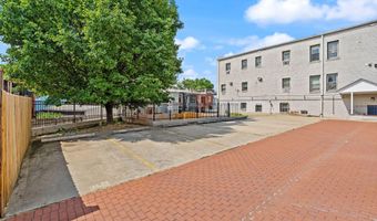 430 IRVING St NW 102, Washington, DC 20010