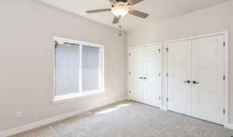 791 Clover Hill Dr, North Liberty, IA 52317