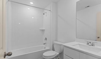 1025 Paddlefish Ln, Alvin, TX 77511