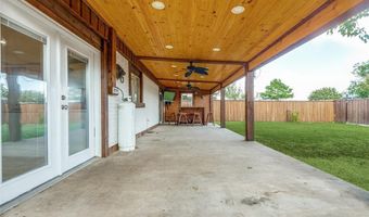 5569 Ragan Dr, The Colony, TX 75056
