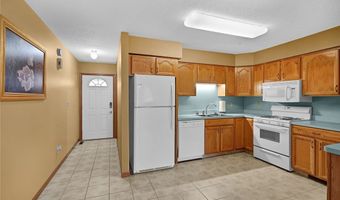 519 Wilcox Rd B, Austintown, OH 44515