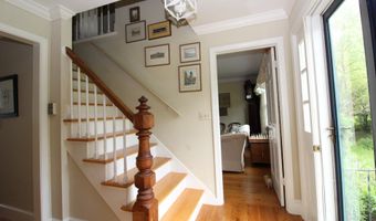 11 Tozier St, Belfast, ME 04915