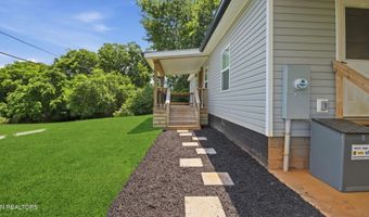 174 Poplar St, Benton, TN 37307