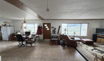 635 Road 8VC, Clark, WY 82435