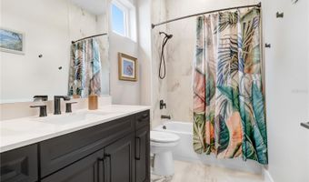 6104 LAGOMAR Ln, Apollo Beach, FL 33572