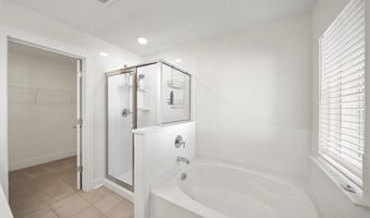 34 Auburn Woods Dr, Auburn, GA 30011