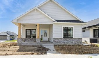 768 Clover Hill Dr, North Liberty, IA 52317