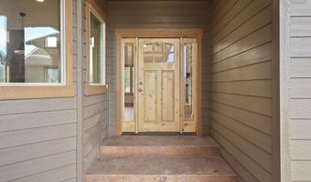 10 Bellflower Ct, Blanchard, ID 83804
