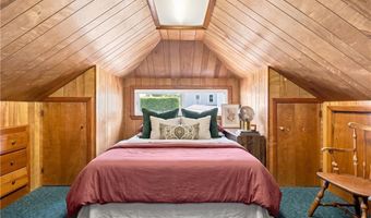 29 E Earle St, Cumberland, RI 02864