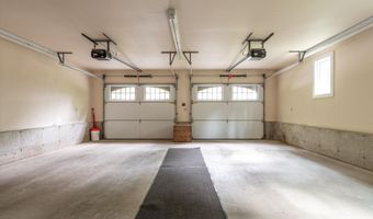 395 Hillwinds Rd, Brattleboro, VT 05301