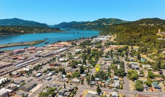 210 W FRANKLIN St, Bingen, WA 98605
