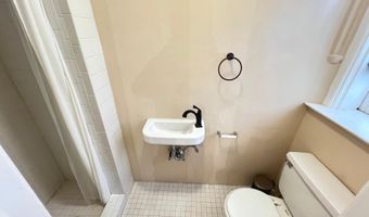 102 W 39TH St 1B, Baltimore, MD 21210