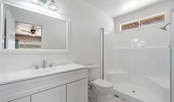 16050 Pawnee Rd, Apple Valley, CA 92307