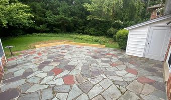 6411 E HALBERT Rd, Bethesda, MD 20817