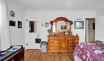 1688 North Ave, Burlington, VT 05408