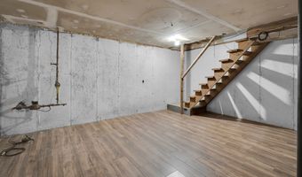 220 Blakeslee St 220, Bristol, CT 06010