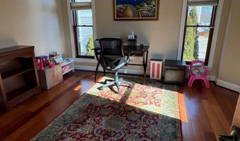 2445 S KENWOOD St, Arlington, VA 22206