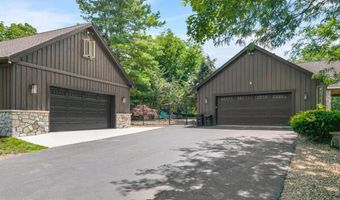 622 Golf Course Rd, Altoona, PA 16601