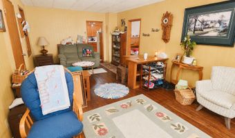 131 E Schlieman Ave, Appleton, MN 56208