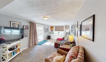 824 Minnie Maddern St, Albert Lea, MN 56007