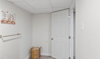29 Dix Ave, Johnston, RI 02919