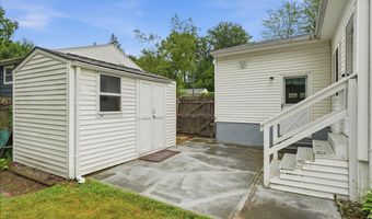 136 Cherry Ln, Burlington, VT 05401