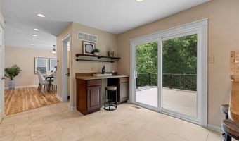 2561 Hidden Meadow Ln, Ballwin, MO 63021