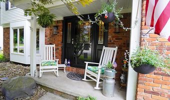 89 Beachridge Dr, Amherst, NY 14051