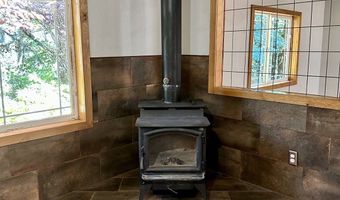 92736 TRIANGLE LAKE RESORT Rd, Blachly, OR 97412