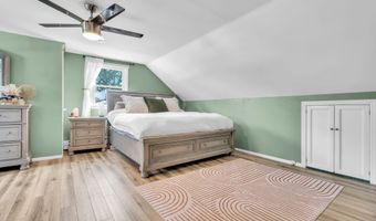 728 Neptune Ave, Beachwood, NJ 08722