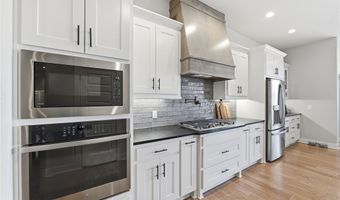 3731 Bitterroot St, Bentonville, AR 72712