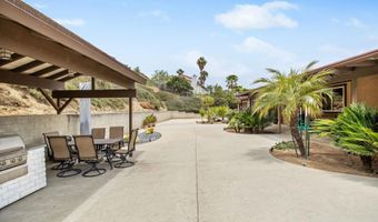 295 Arnold Way, Alpine, CA 91901