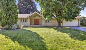 521 W SENECA Dr, Appleton, WI 54911