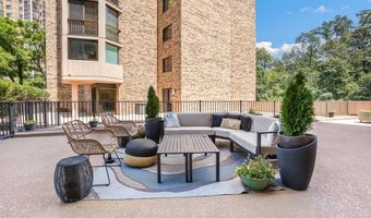 5904 MOUNT EAGLE Dr 108B, Alexandria, VA 22303