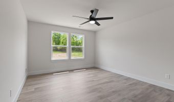 2010 Green Acres Dr, Adrian, MI 49221