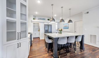 2622 LAKE St, Algoma, WI 54201