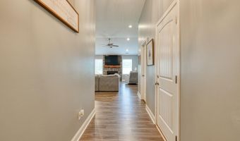 221 Little Man Dr, Boiling Springs, SC 29316