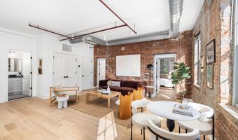 901 KING St 202, Alexandria, VA 22314