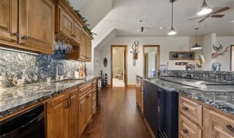 810 Gene Autry Rd, Ardmore, OK 73401