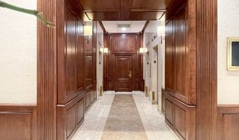 2 Hawthorne Pl 16K, Boston, MA 02114