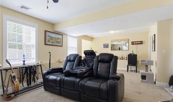 102 Bramble Bush Rd, Coventry, RI 02816
