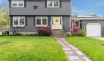 1 Leahy St, East Providence, RI 02916