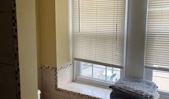 389 CONARROE St, Philadelphia, PA 19128