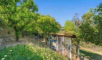 9835 Edgelake Dr, La Mesa, CA 91941