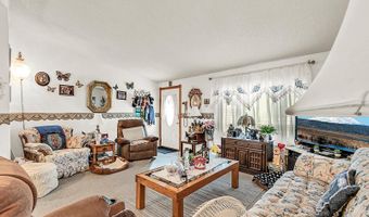 824 OWL CREEK Ave, Cheyenne, WY 82007