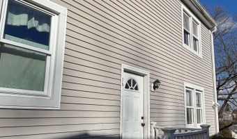 6 Irving Pl, Danbury, CT 06810