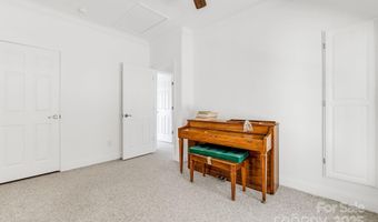 1 Hedgerose Ct B, Asheville, NC 28805