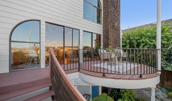 3127 MARINA Dr, Alameda, CA 94501